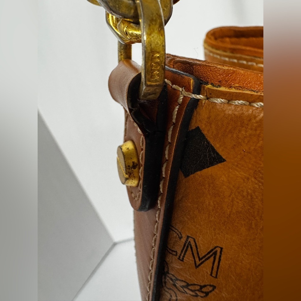 MCM Classic Cambas Tan Leather Bucket Bag with Gold Chain - Picture 6 of 16